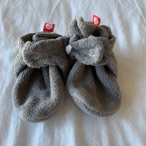 Zutano fleece booties 6-12M